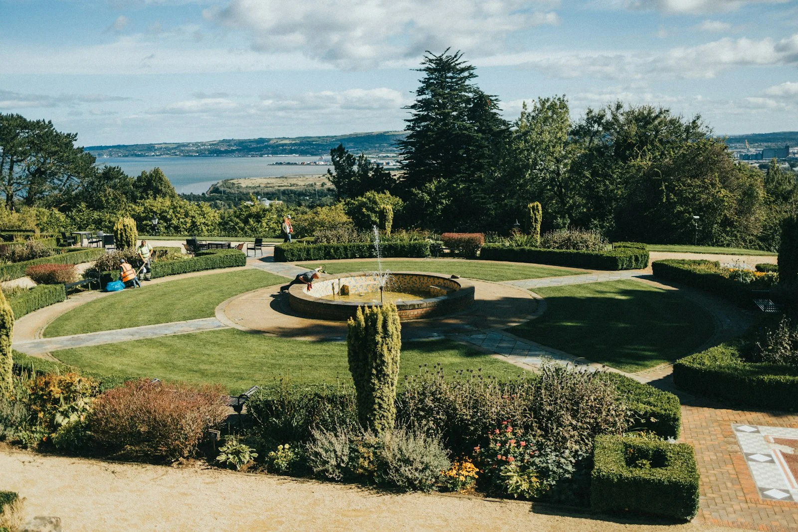 Garden Maintenance Costs UK: Full 2026 Price Guide and Savings