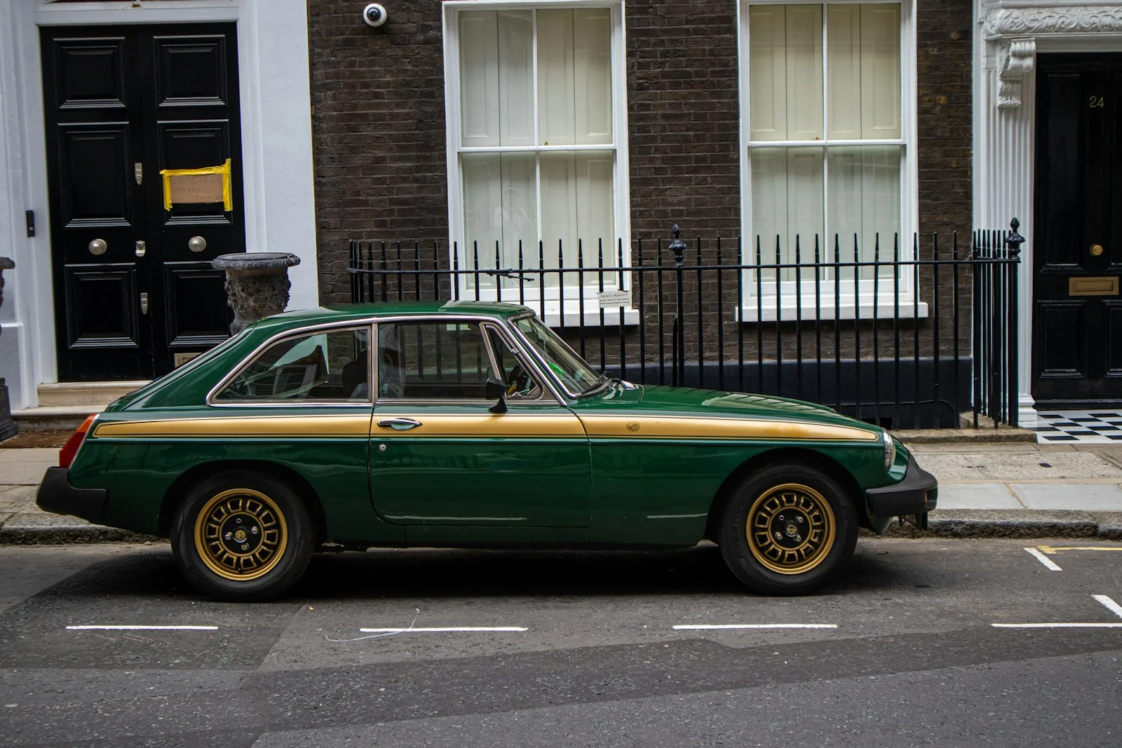 Locked Out of Car What to Do UK: 2026 Guide to Car Lockout Solutions